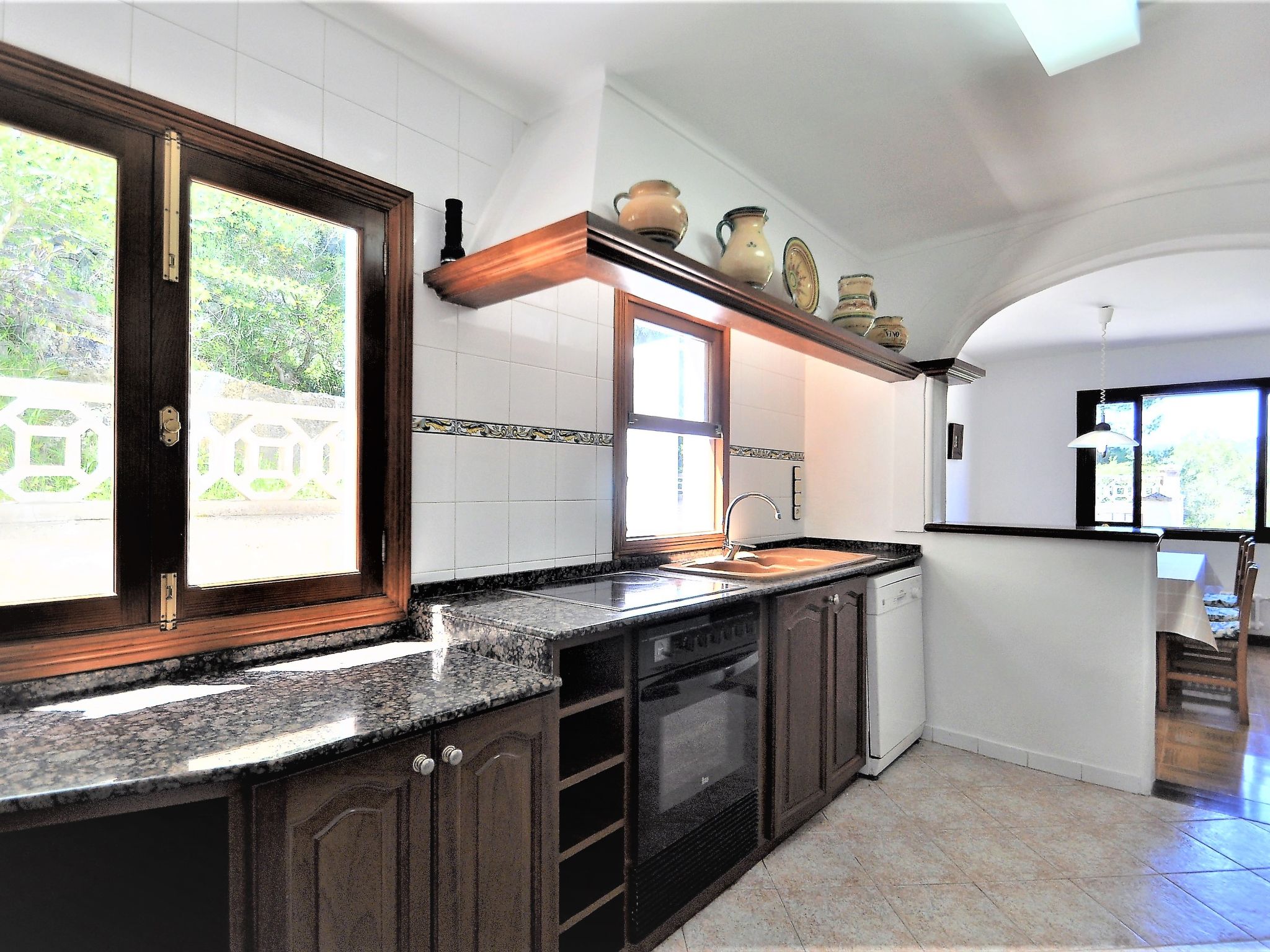 Villa con piscina privada, wifi, aire acondicionado y vistas a montaña ideal pa — Terrace (5 of 56)