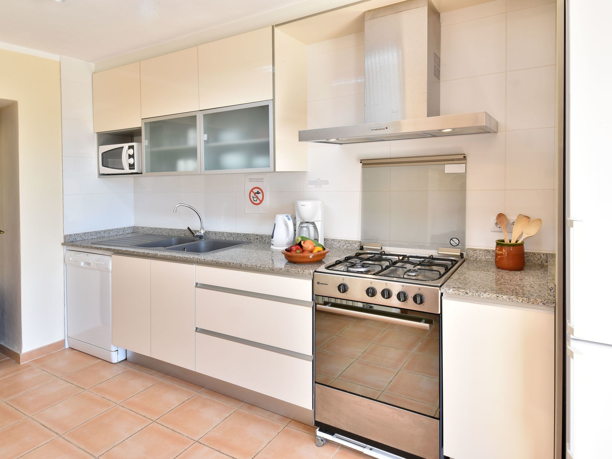 Moro-Image-tags.info