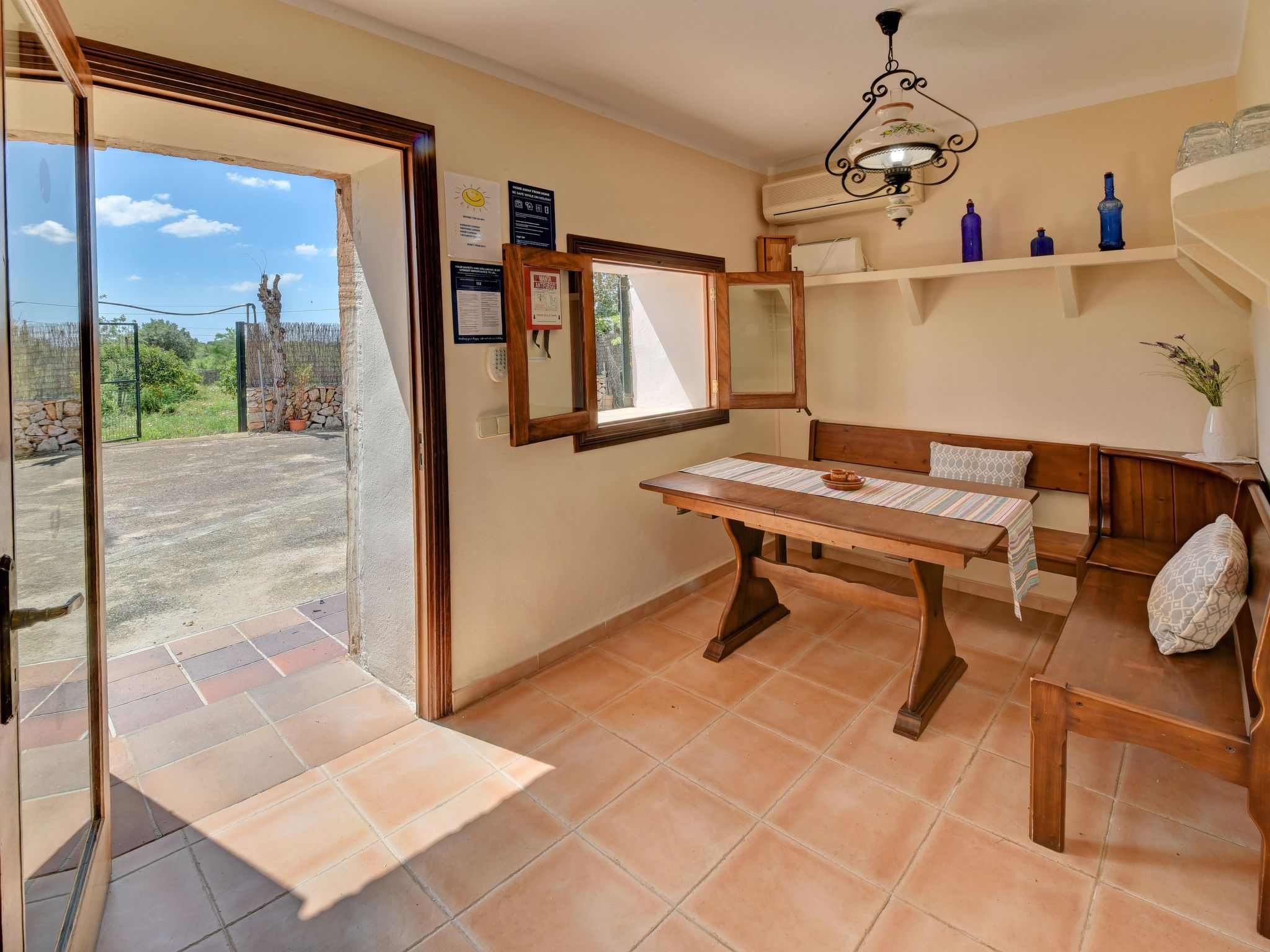 Moro-Image-tags.info