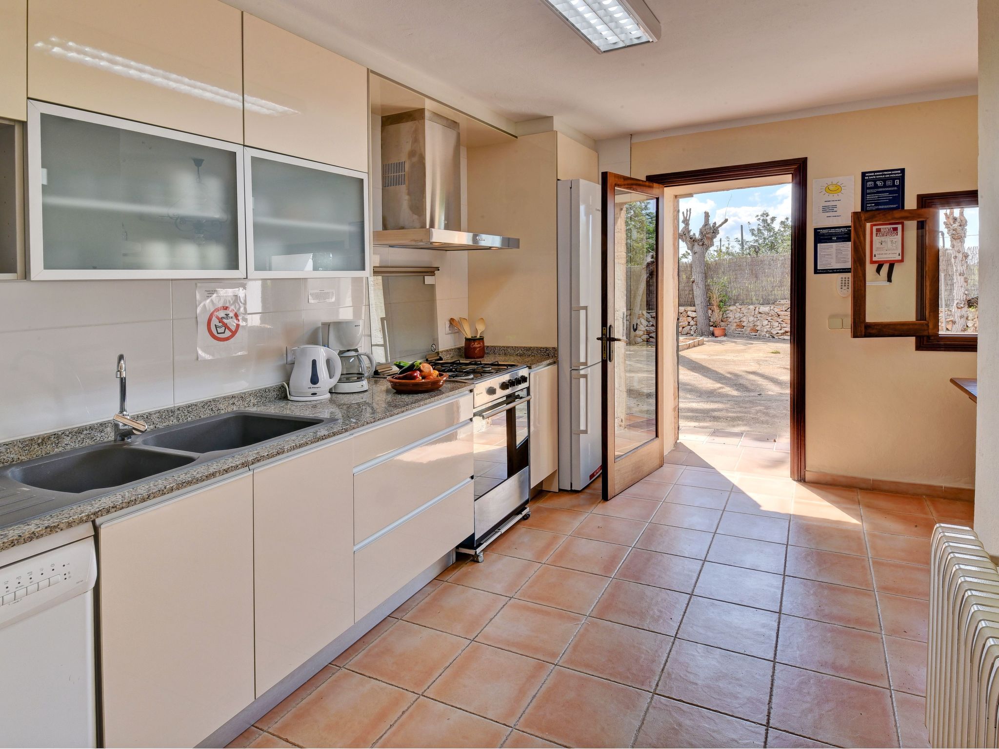 Moro-Image-tags.info