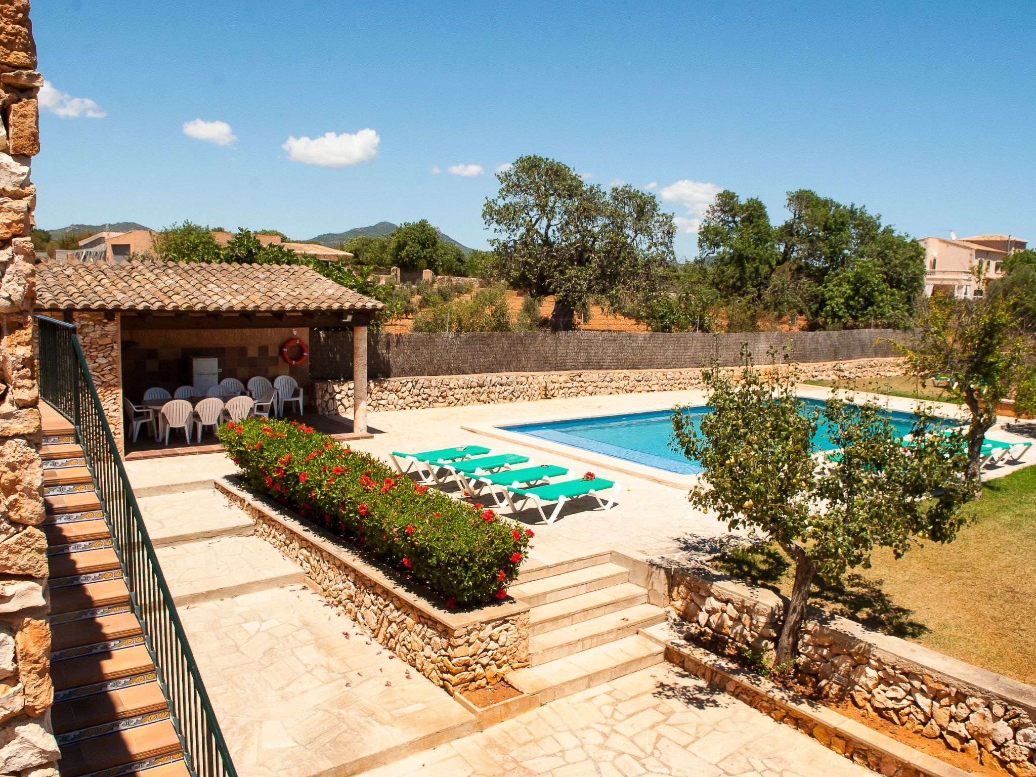 Moro-Image-tags.info