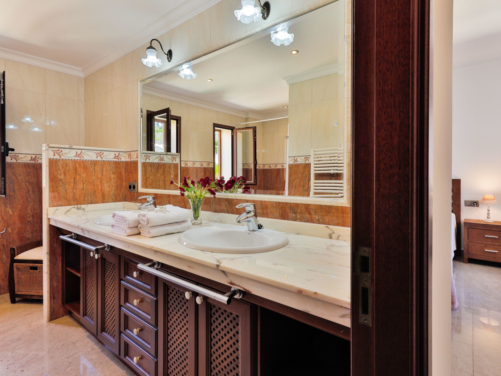 Vidal-Image-tags.info