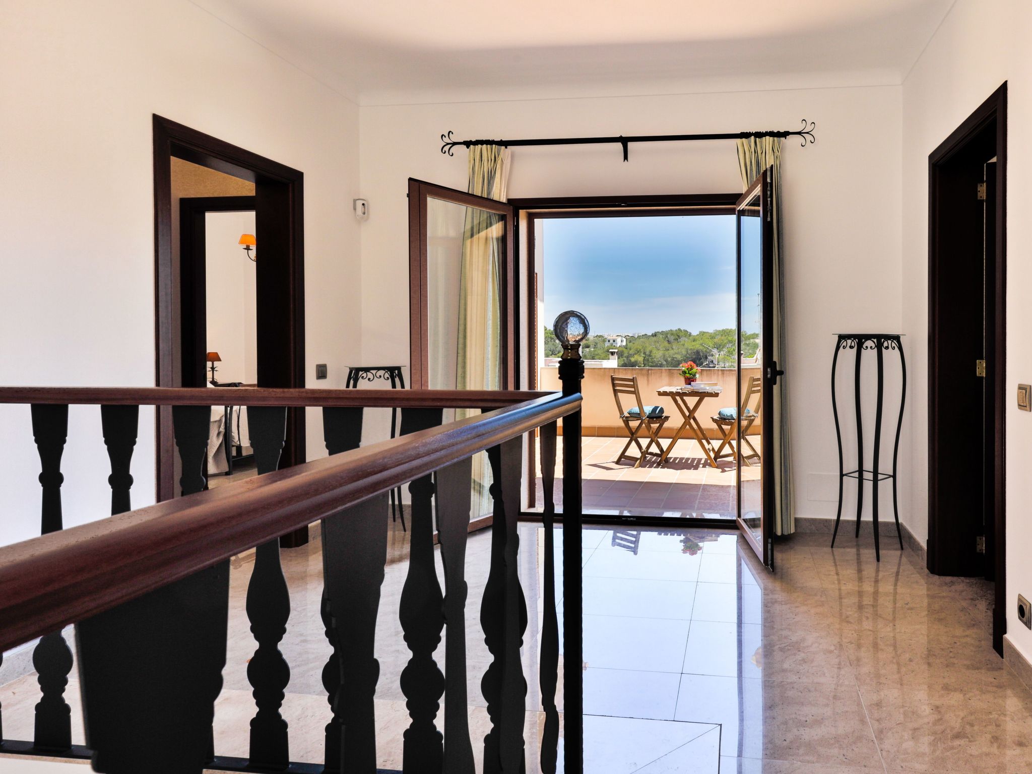 Vidal-Image-tags.info