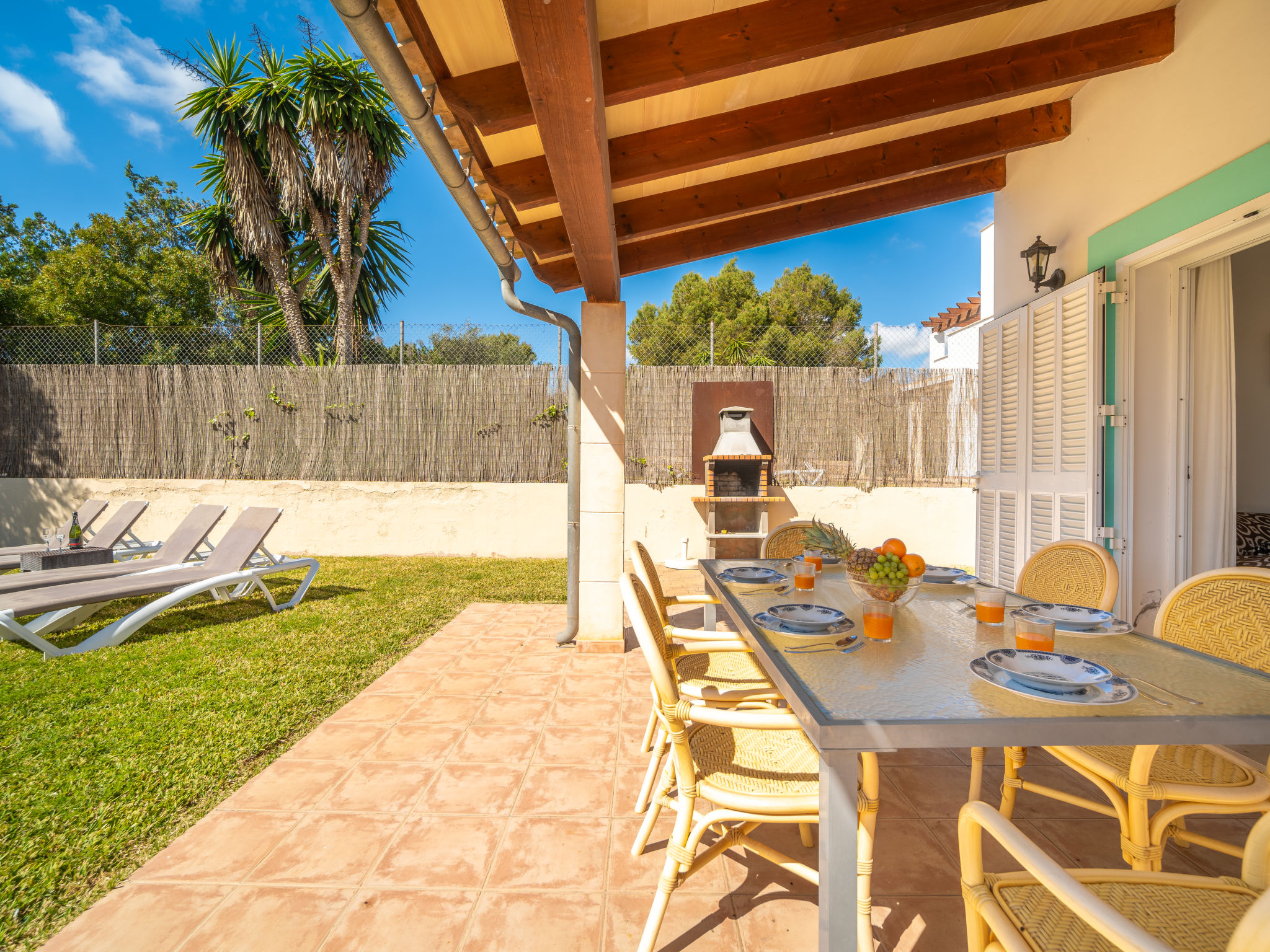 Son Ganxo II - Outside