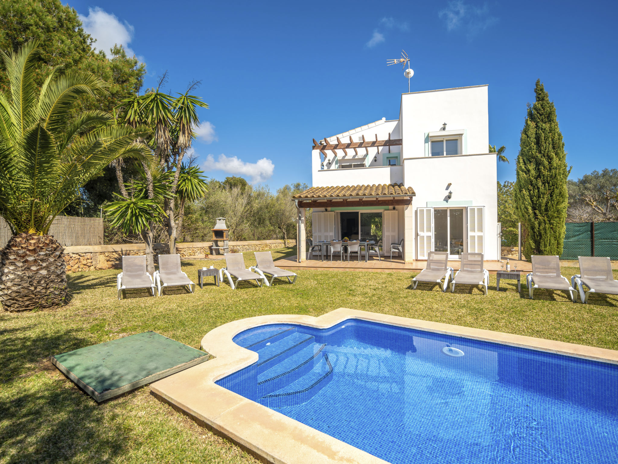 Son Ganxo III - Outside