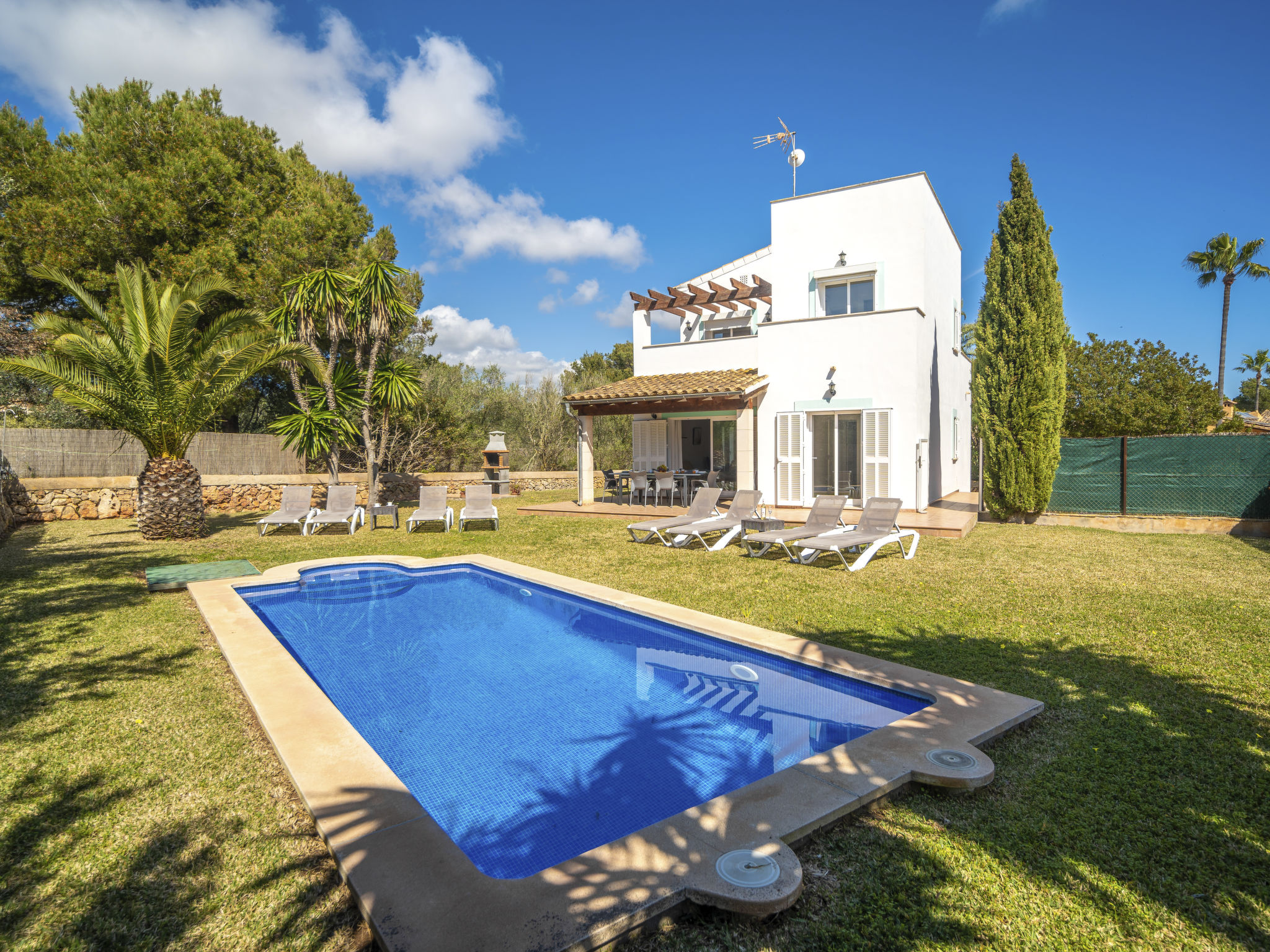 Son Ganxo III - Outside