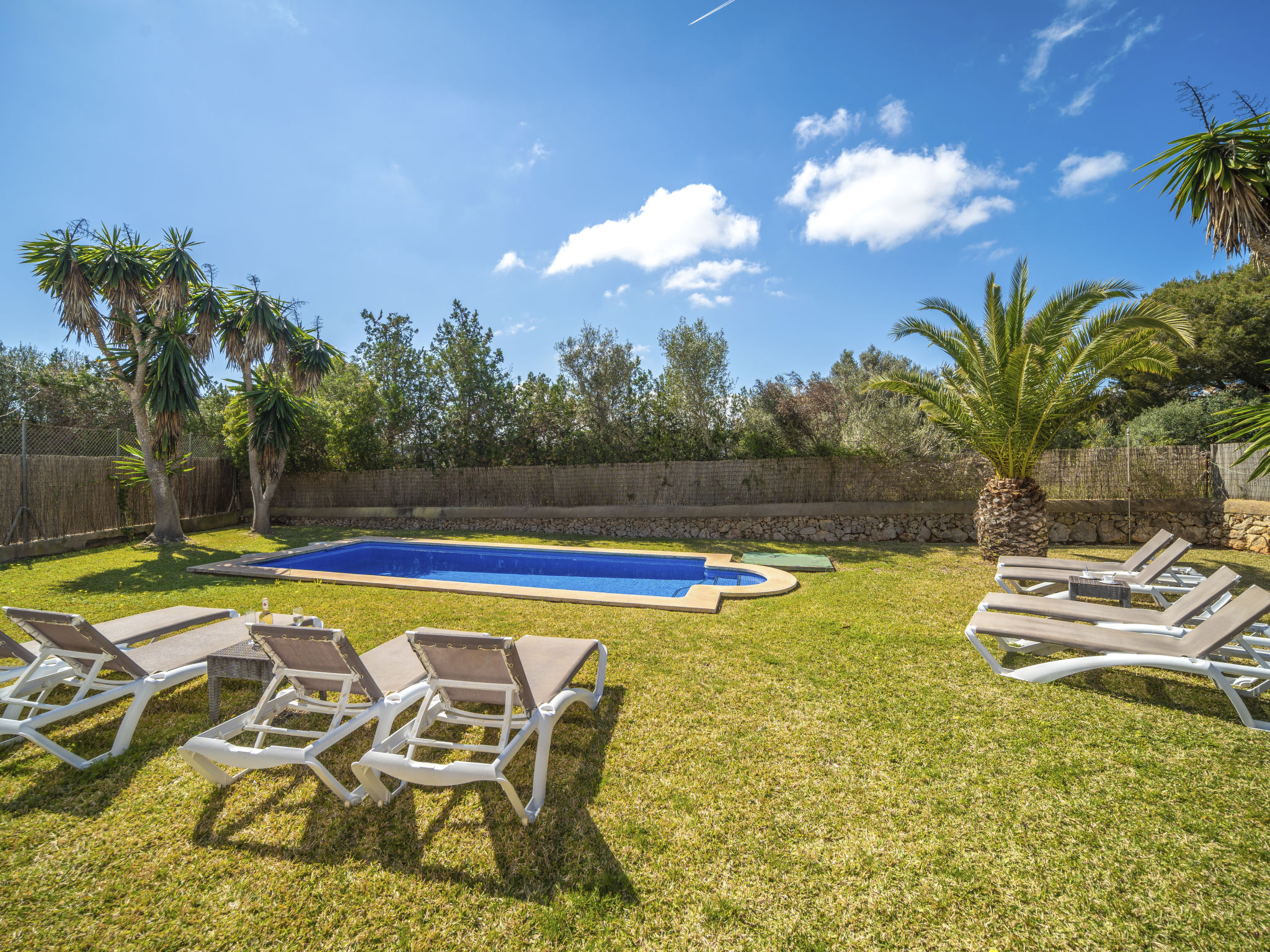 Son Ganxo III - Outside