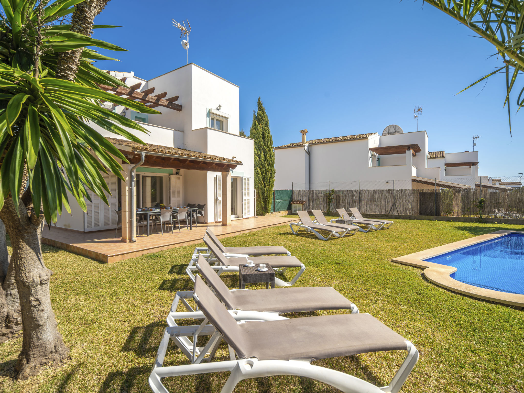 Son Ganxo III - Outside