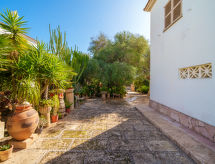 Holiday home Can Damia