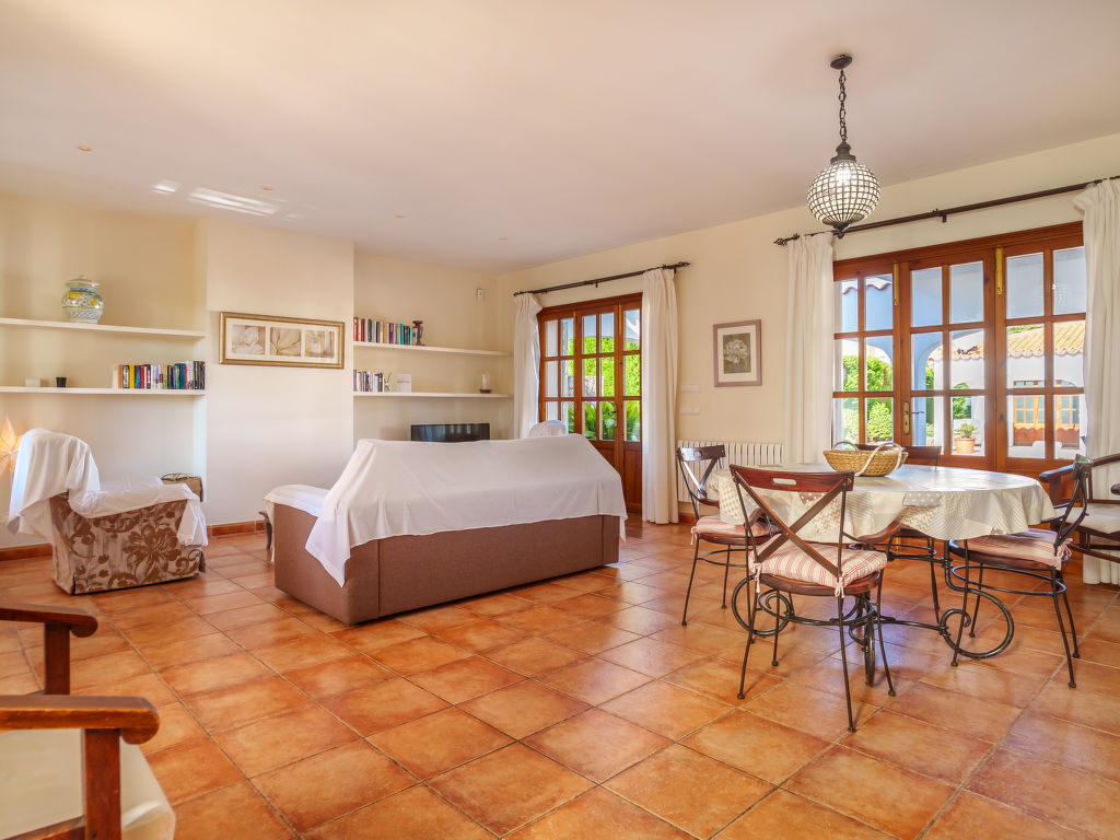 Ana I — Kitchen / Dining Room