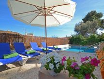 Villa Benestar: Luxe strandvilla voor 8 personen in Cala Vinyes, Mallorca - thumbnail 2