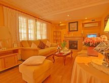 Villa Benestar: Luxe strandvilla voor 8 personen in Cala Vinyes, Mallorca - thumbnail 6