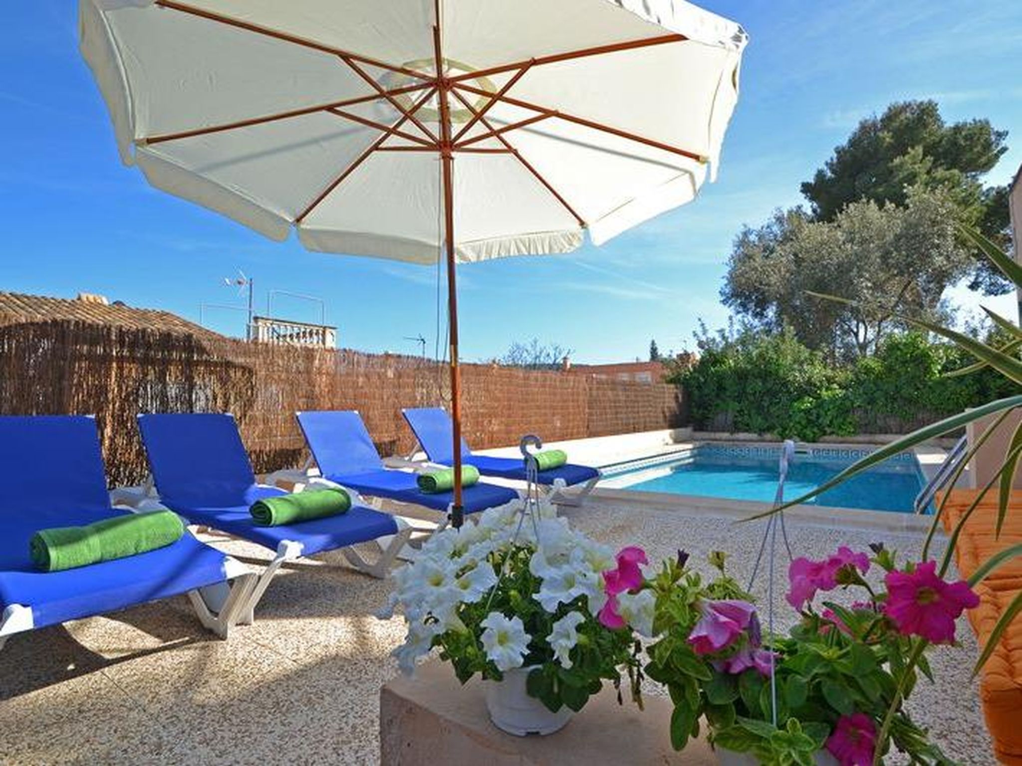 Villa Benestar: Luxe strandvilla voor 8 personen in Cala Vinyes, Mallorca - foto 2