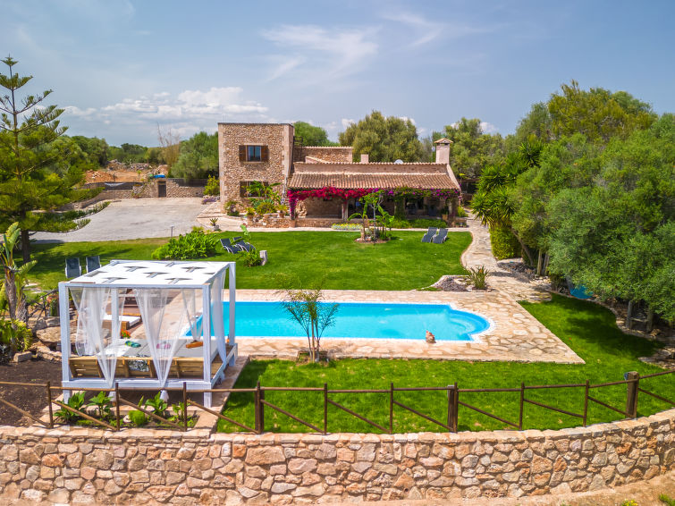 Search and Stay destination Illes Balears, IB - Spain from AU$ 668. Sa Caseta