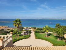 Stijlvolle villa direct aan zee in Colònia Sant Jordi, Mallorca - thumbnail 1