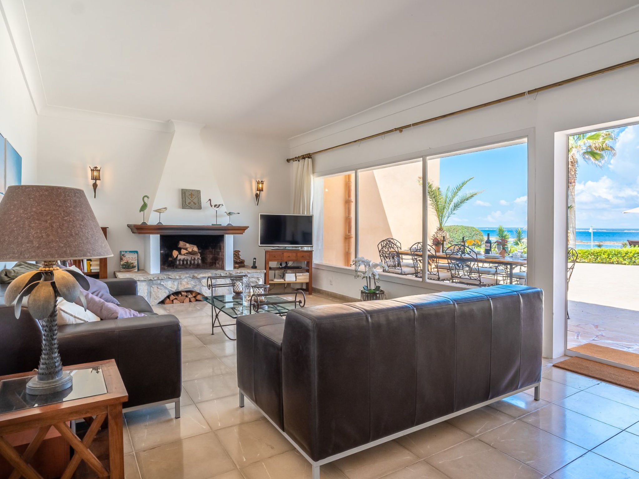 Stijlvolle villa direct aan zee in Colònia Sant Jordi, Mallorca - foto 2