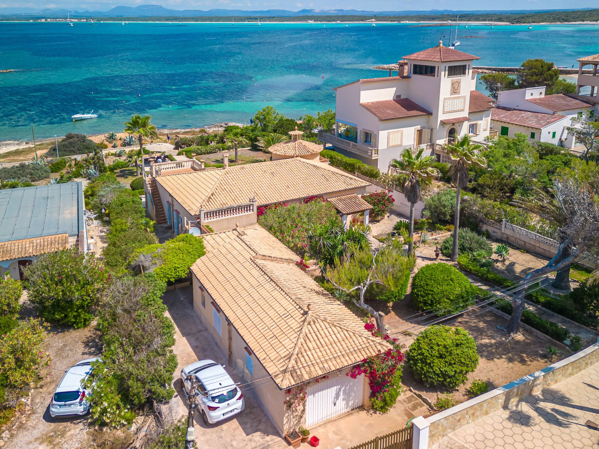 Stijlvolle villa direct aan zee in Colònia Sant Jordi, Mallorca - foto 38