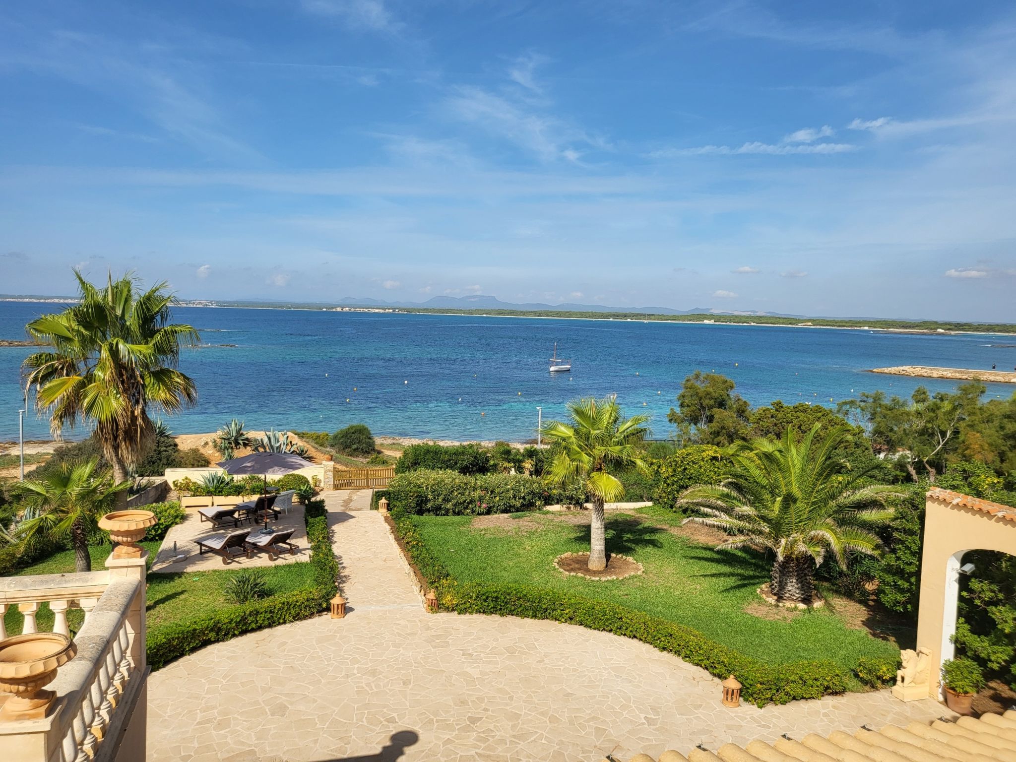 Stijlvolle villa direct aan zee in Colònia Sant Jordi, Mallorca - foto 41