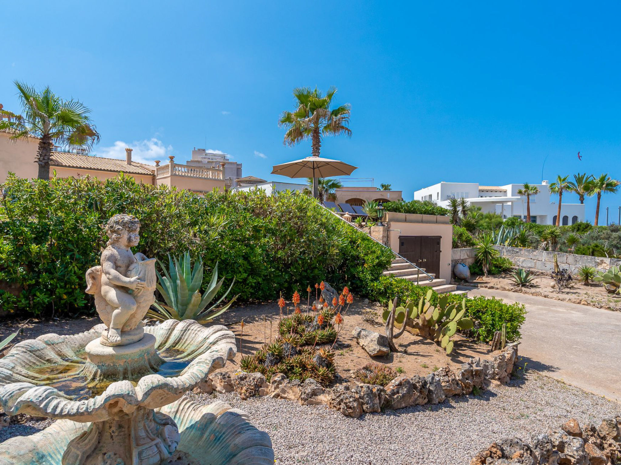Stijlvolle villa direct aan zee in Colònia Sant Jordi, Mallorca - foto 36
