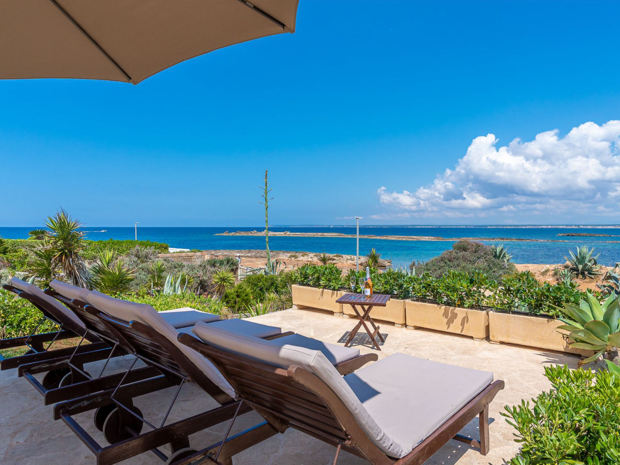 Stijlvolle villa direct aan zee in Colònia Sant Jordi, Mallorca - foto 4