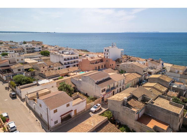 6-persoons appartement aan zee in Ses Salines in Ses Salines
