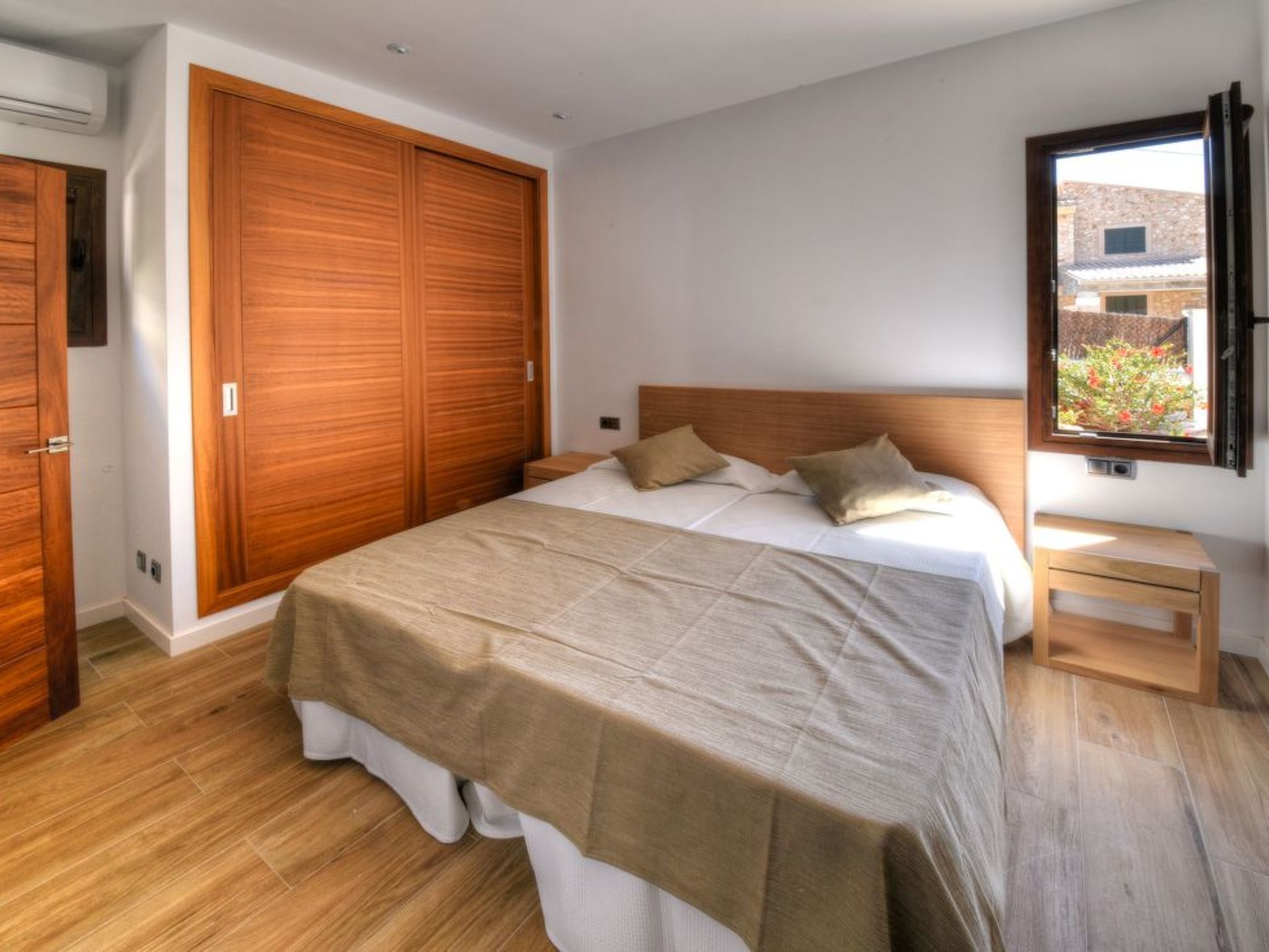 Chalet Porto Petro - Image-tags.info