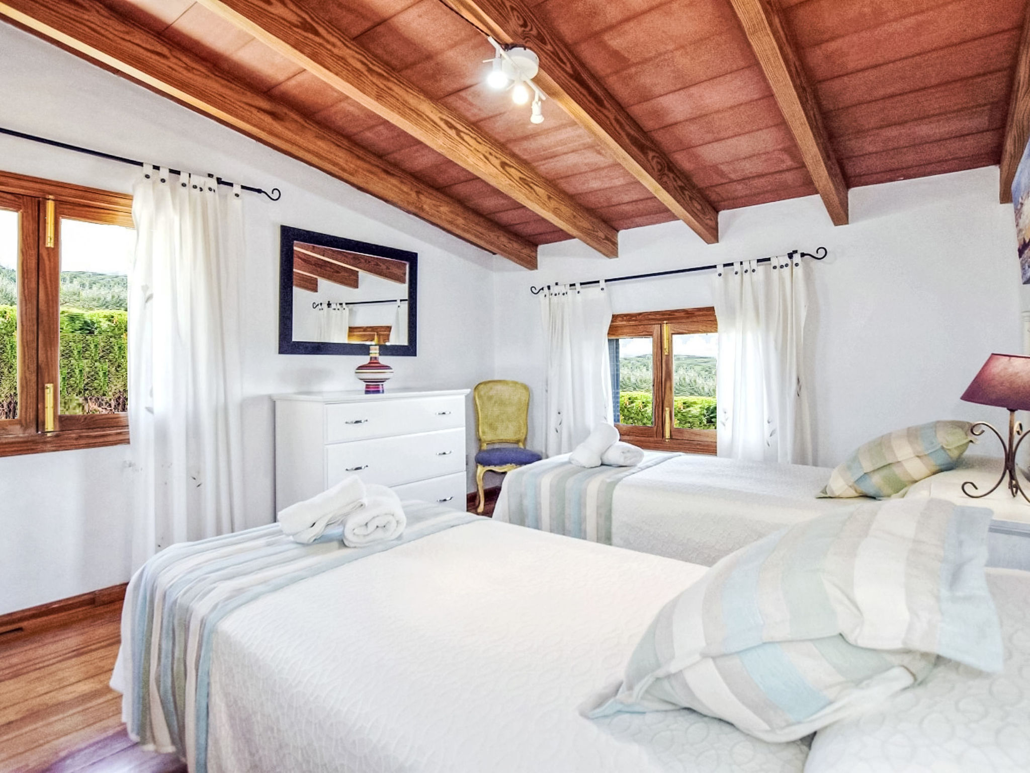 Maison Villa mit Garten, Grill und Terrasse – Chambre, photo 24 sur 33