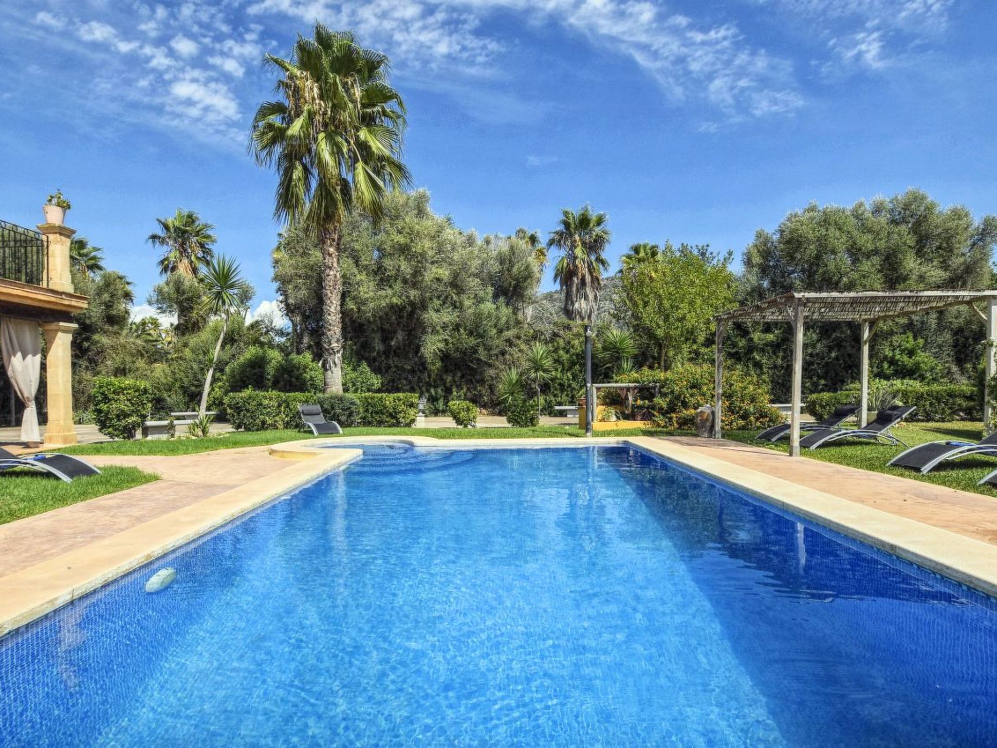 Gemütliches Ferienhaus mit Pool