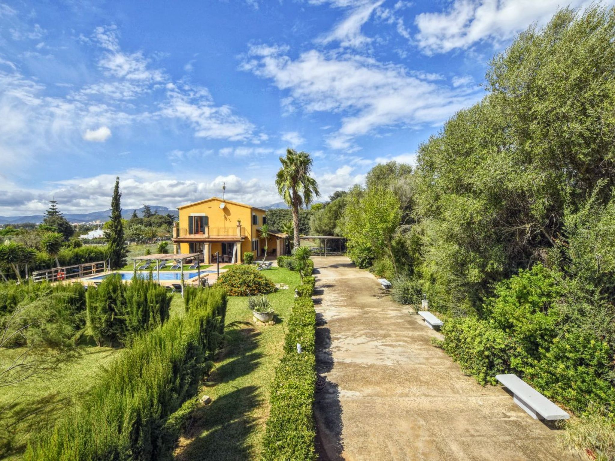 Gemütliches Ferienhaus mit Pool-Image-tags.info