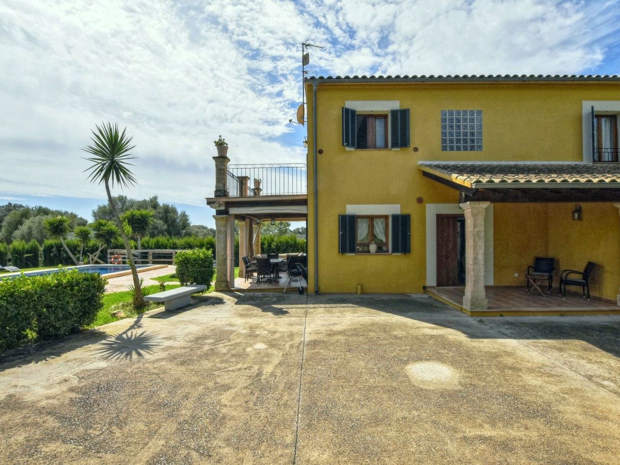 Gemütliches Ferienhaus mit Pool-Image-tags.info