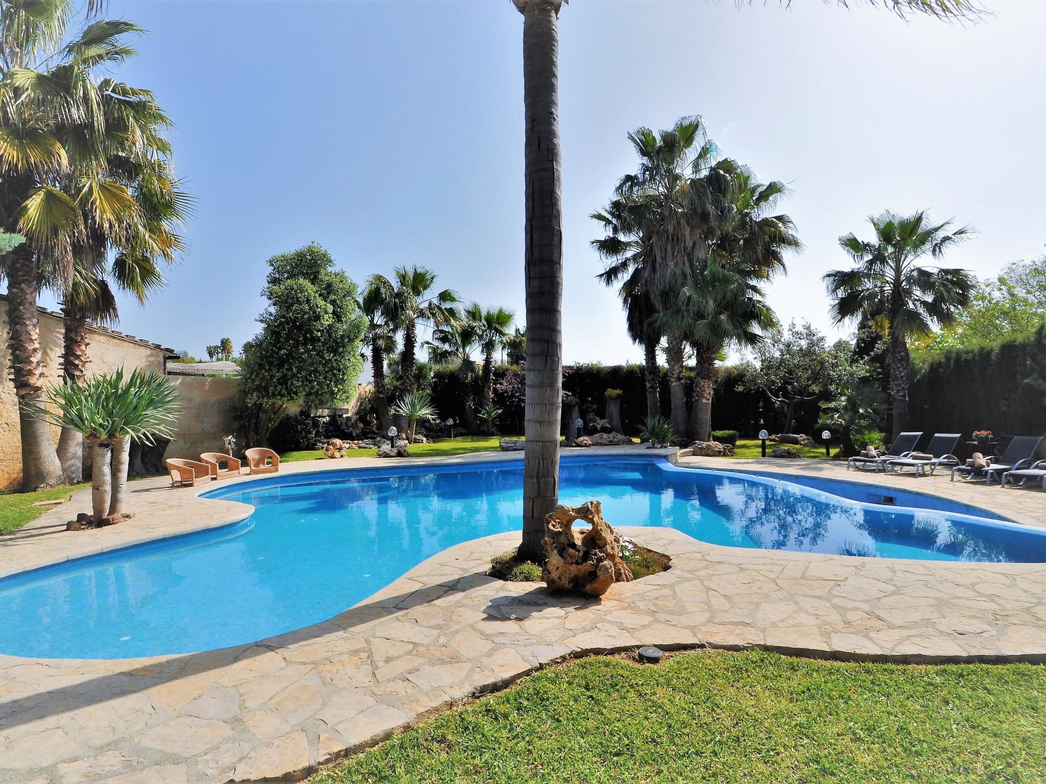 Finca CAN GUAL en Inca para 8 personas con piscina privada y vistas despejadas-