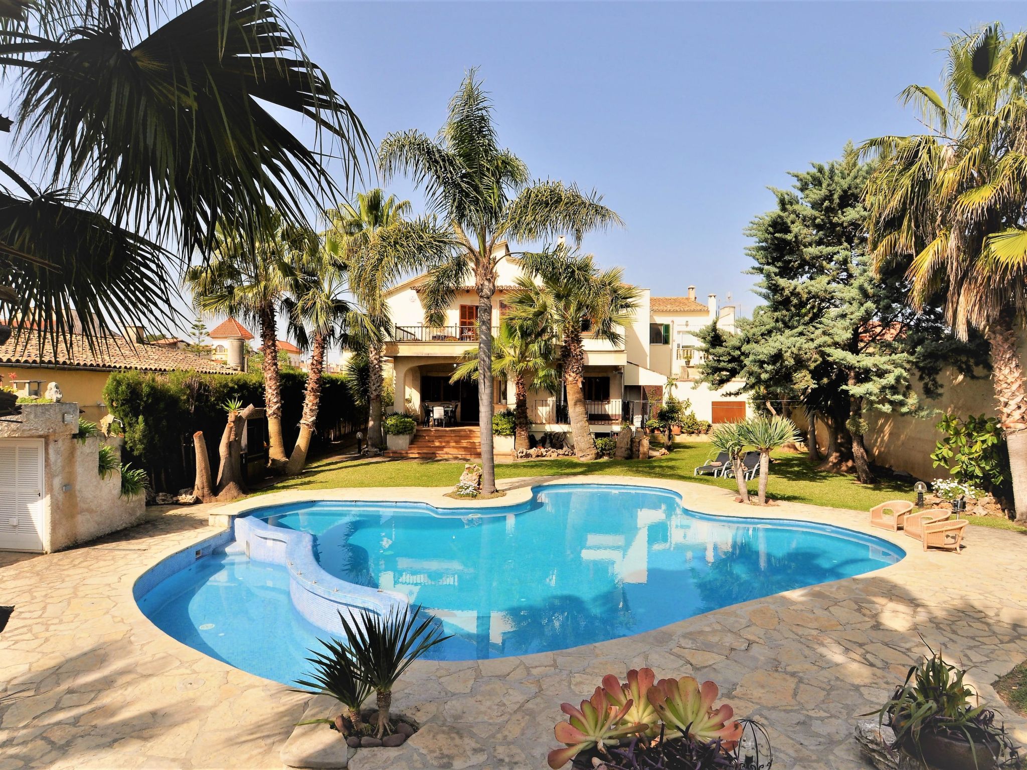 Finca CAN GUAL en Inca para 8 personas con piscina privada y vistas despejadas-