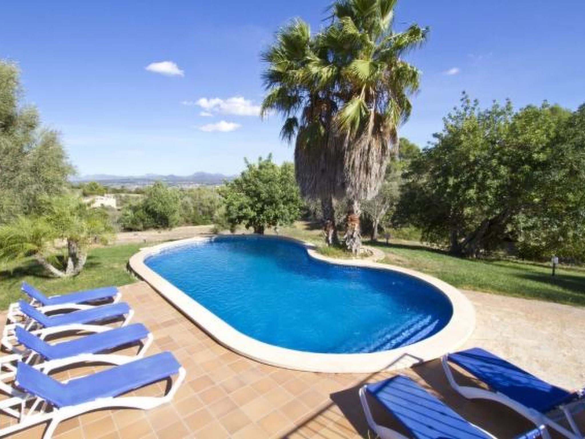 Isabella — Pool Outdoor (3 of 16)
