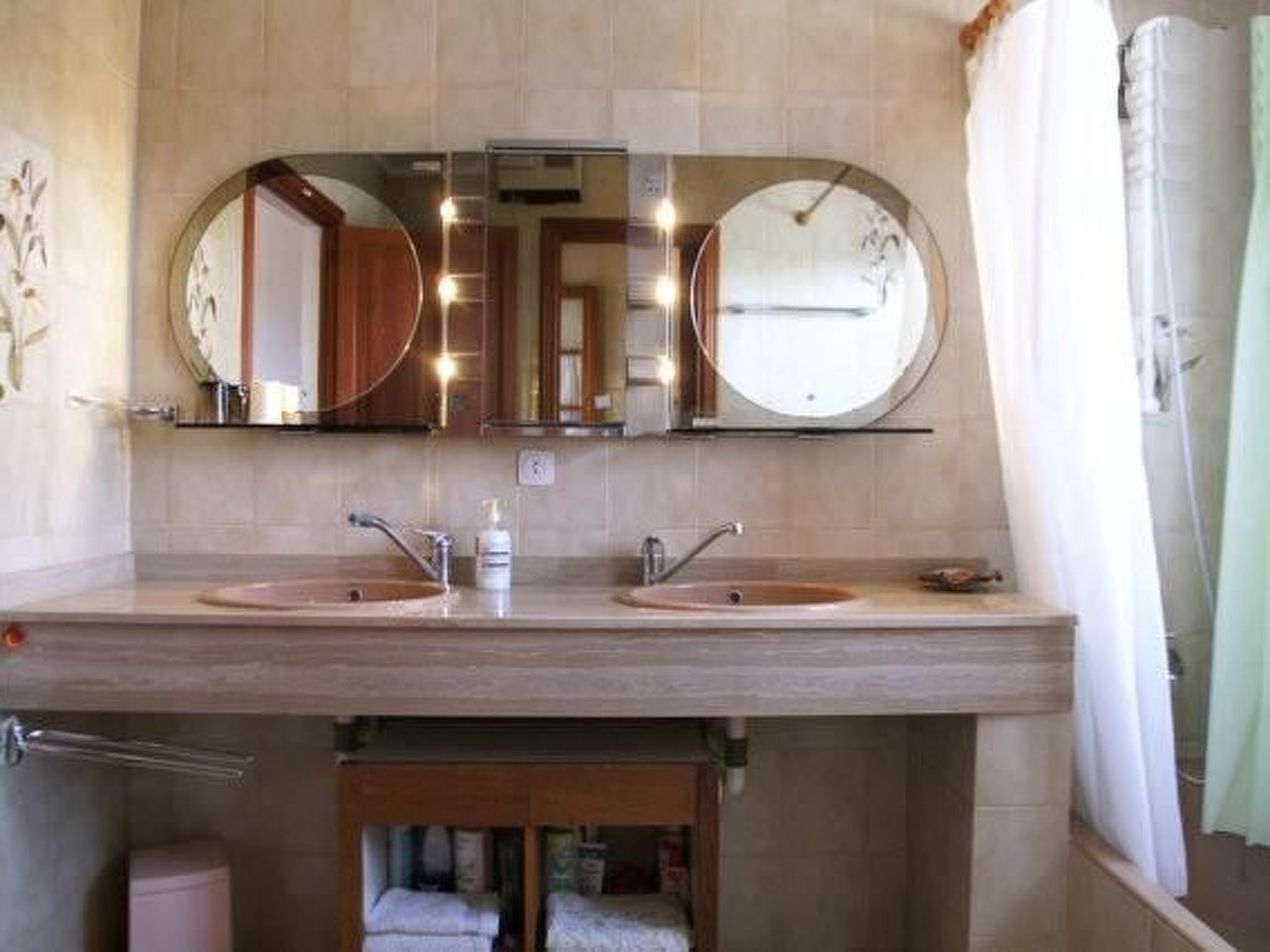 In Porto Cristo Novo mit Garten-Image-tags.info