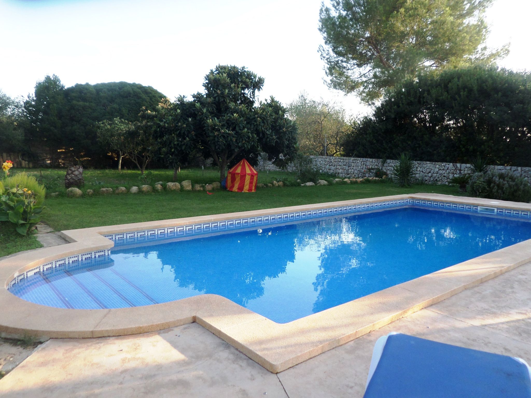 Finca Casa Alba - großer Außenbereich für Kinder-Draußen