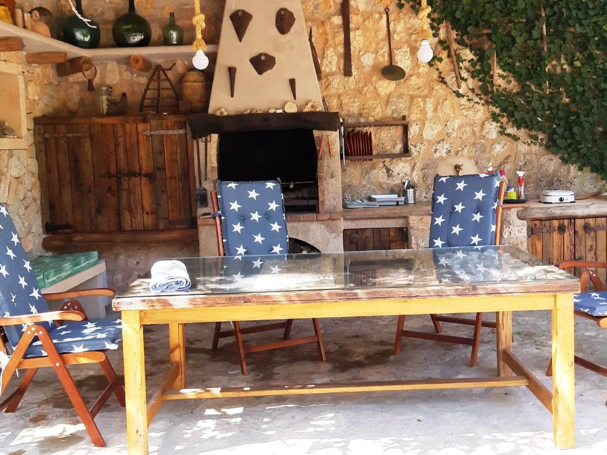 Finca Casa Alba - großer Außenbereich für Kinder-Image-tags.info