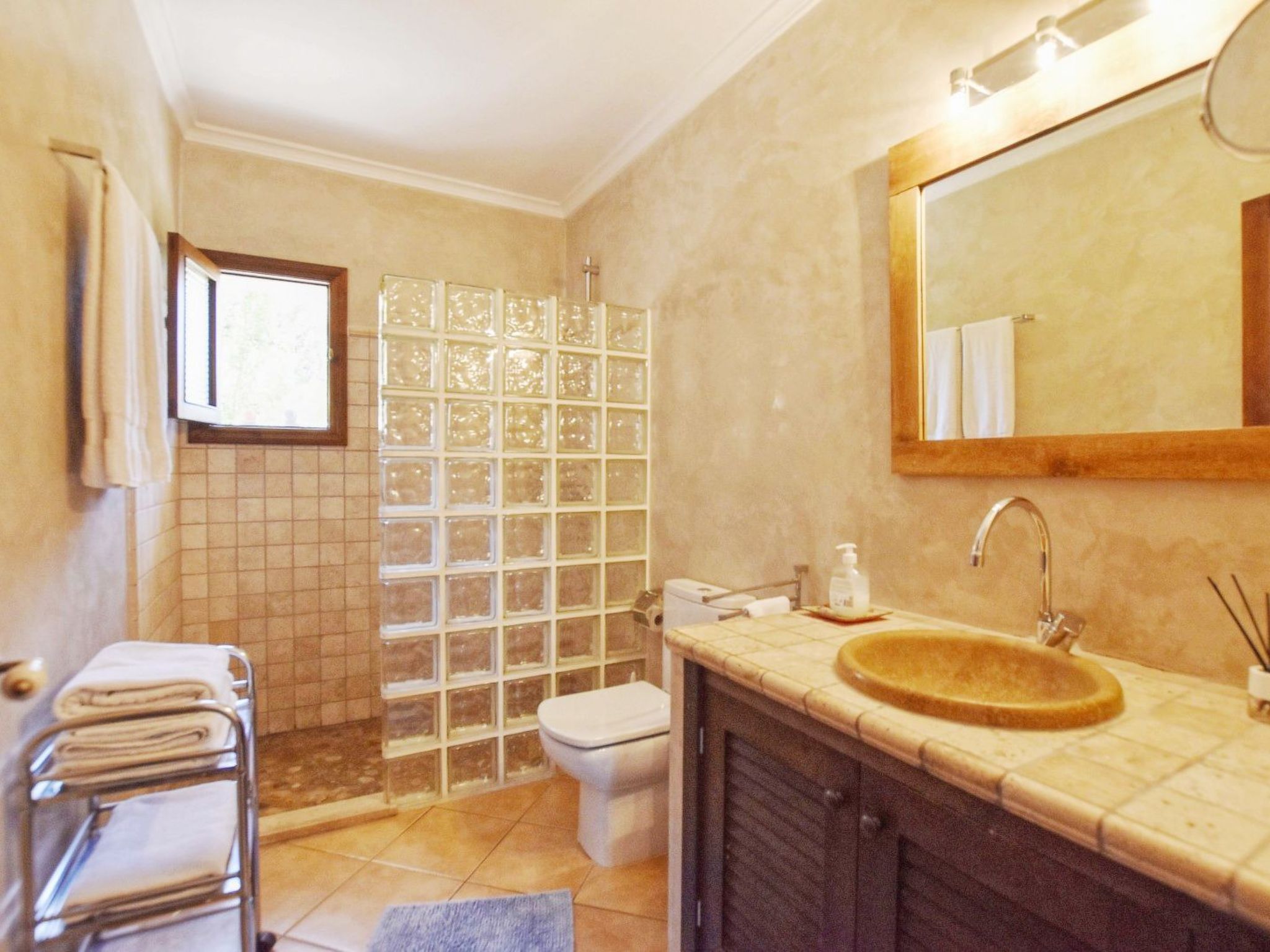 Schönes Landhaus in der Nähe von Manacor mit Pool und Klimaanlage-Image-tags.info