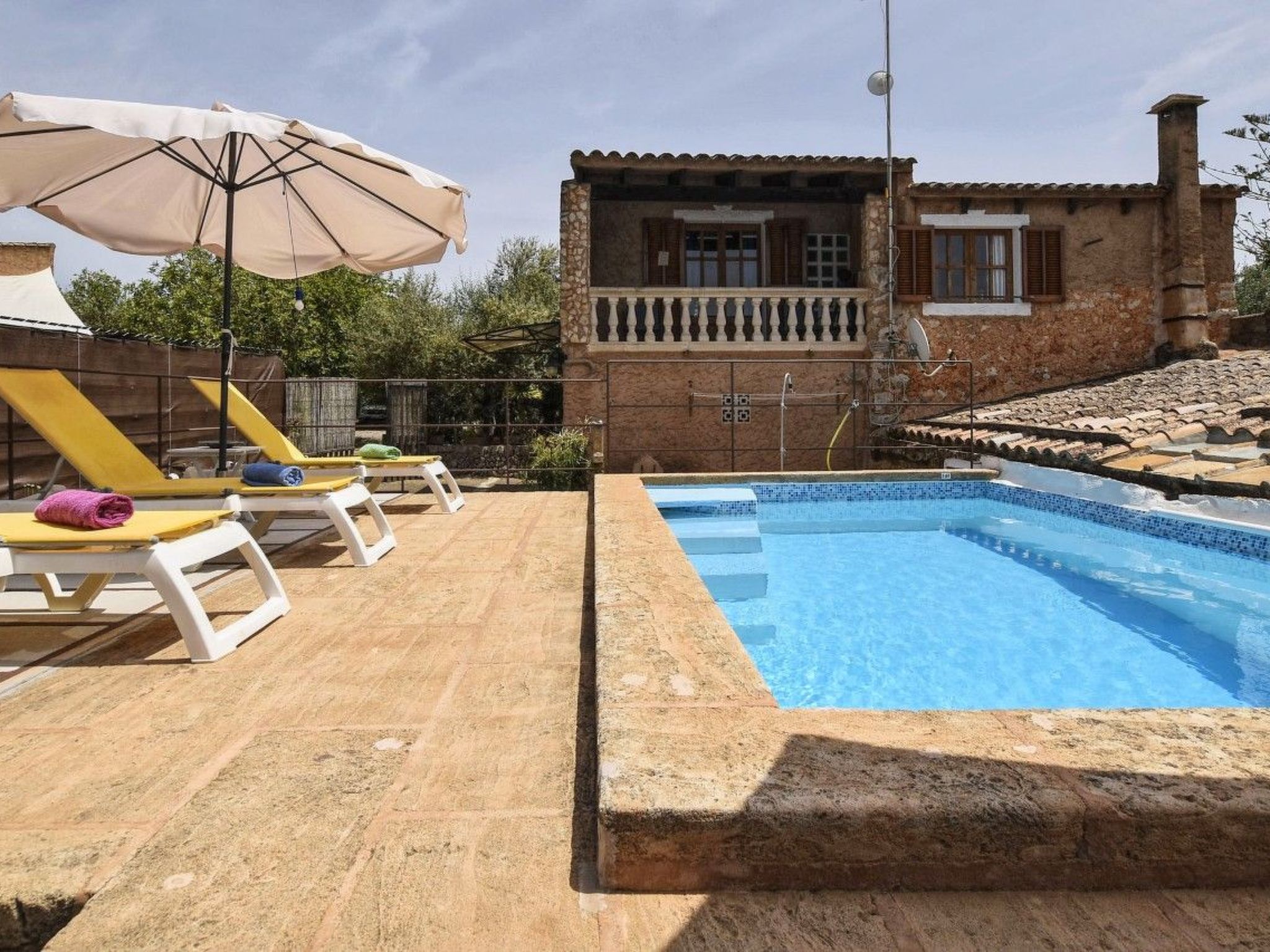 Mit privatem Pool - Image-tags.info