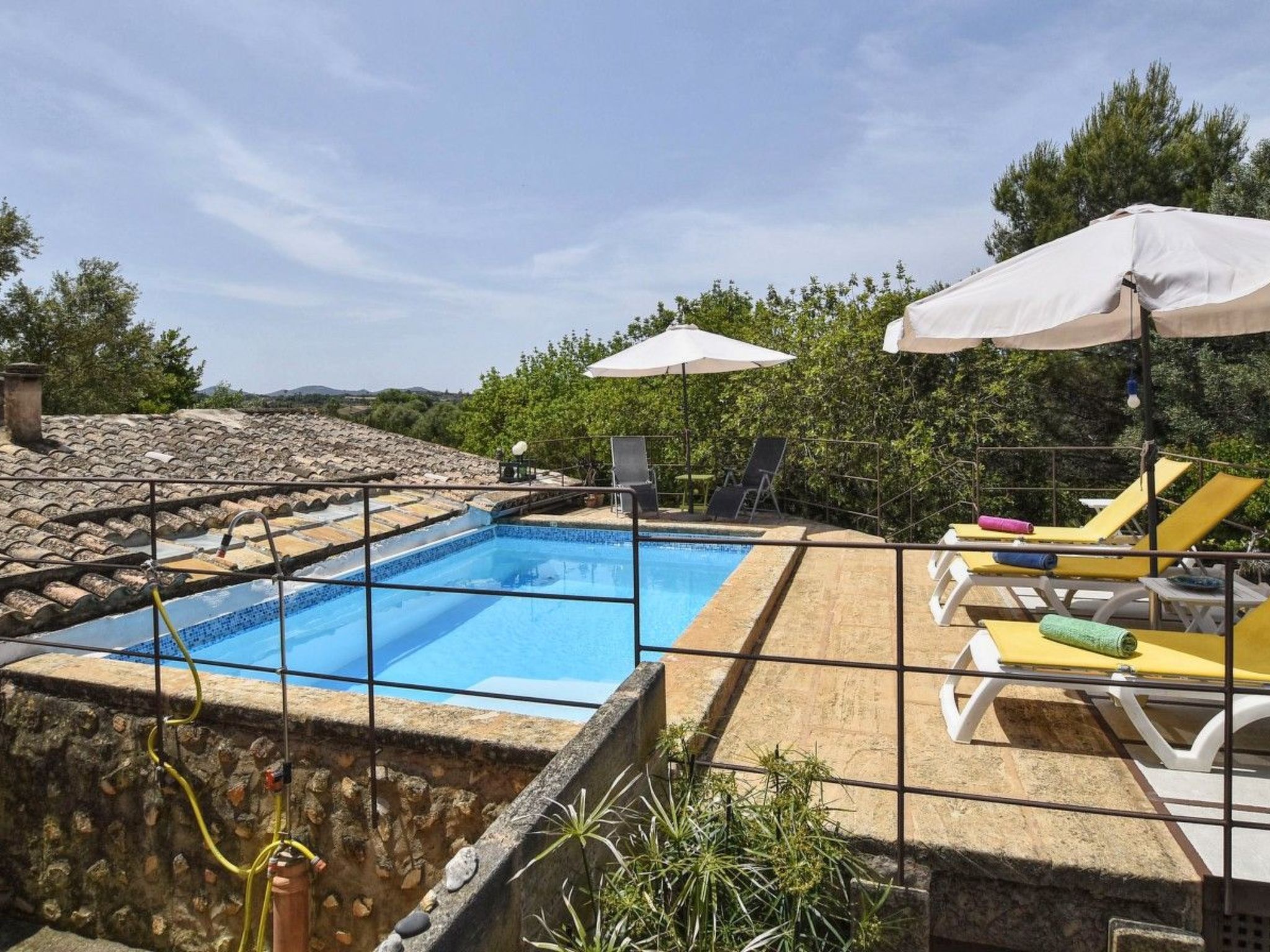 Mit privatem Pool - Image-tags.info