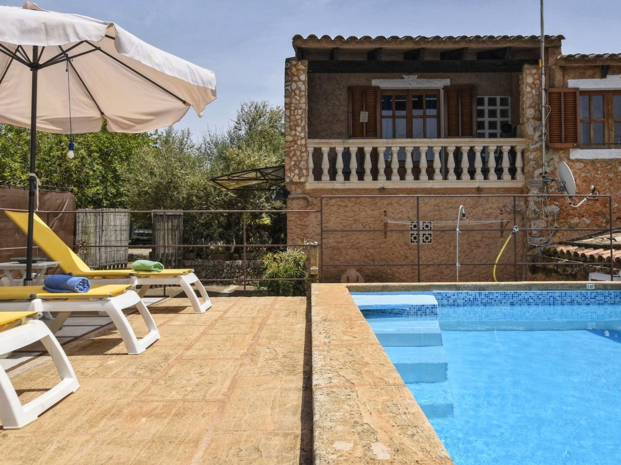 Mit privatem Pool - Dehors