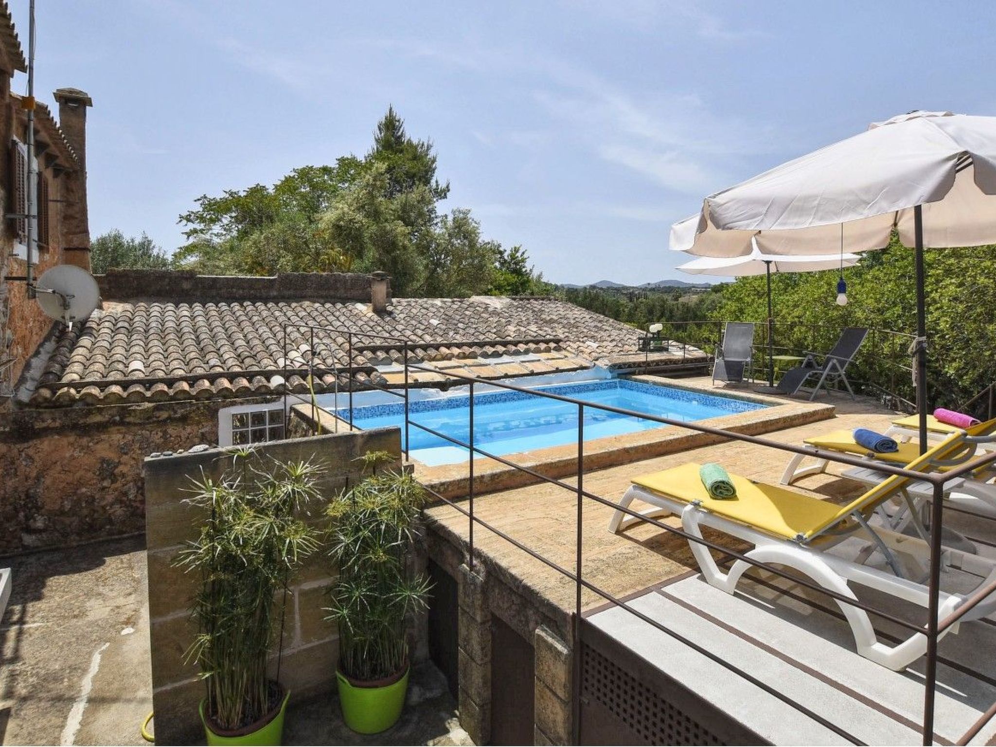 Mit privatem Pool - Dehors