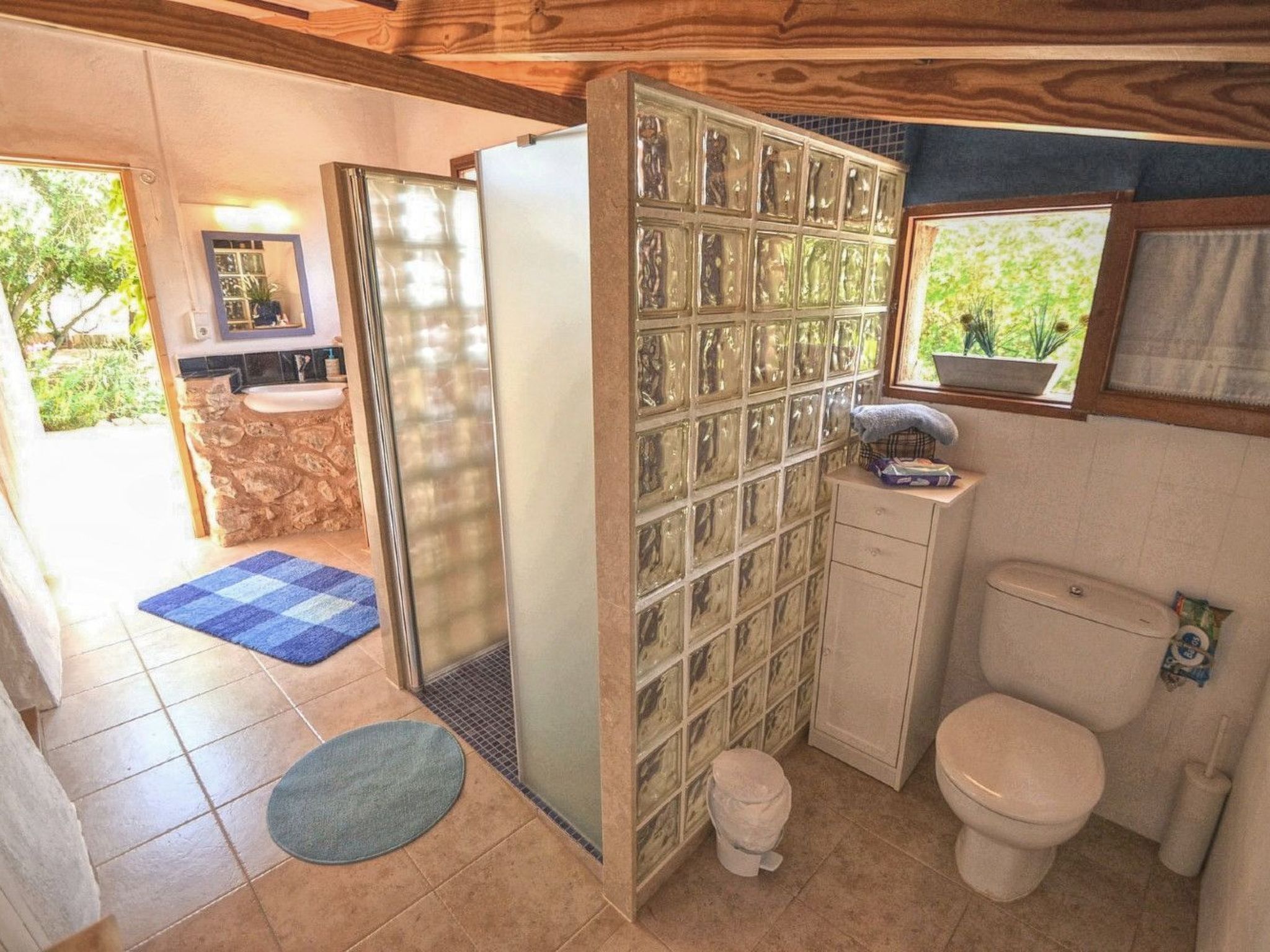 Mit privatem Pool - Dedans