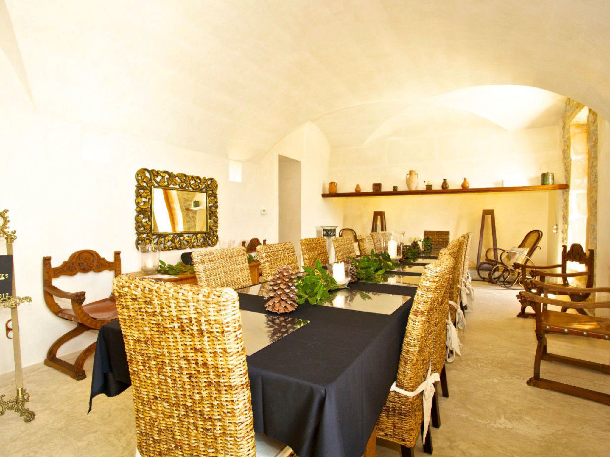 Luxuriöses Landhaus für 16 Personen mit Pool und Panoramablick - Drinnen