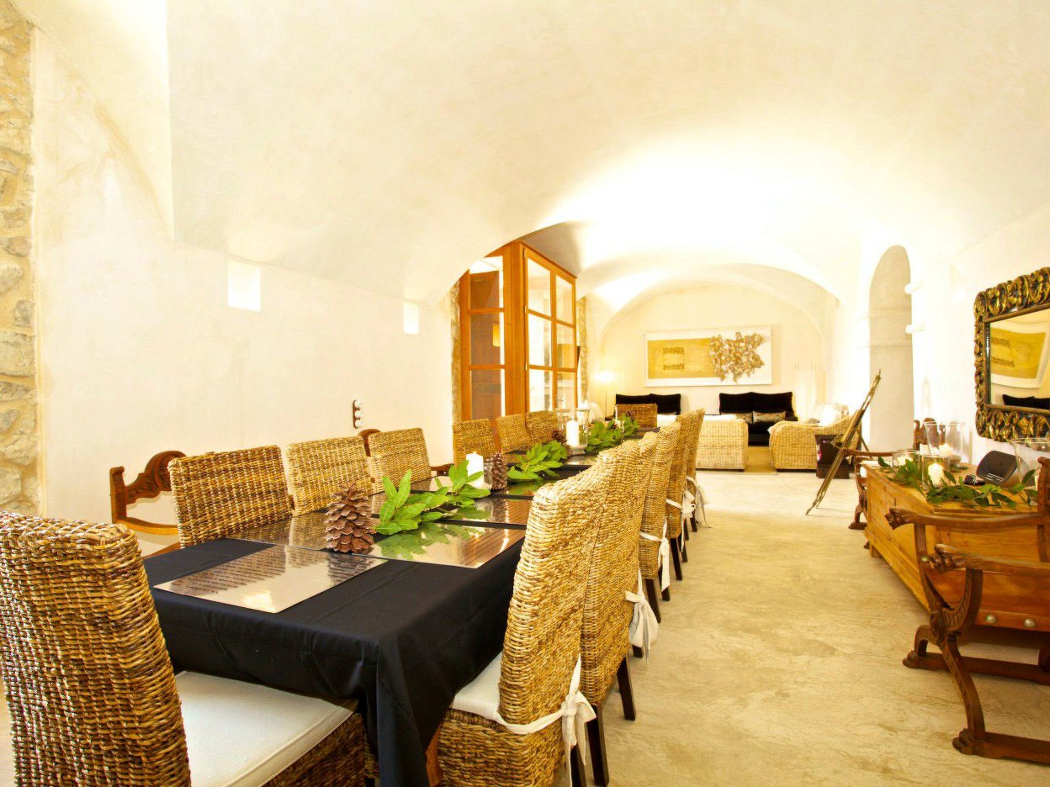 Luxuriöses Landhaus für 16 Personen mit Pool und Panoramablick - Drinnen