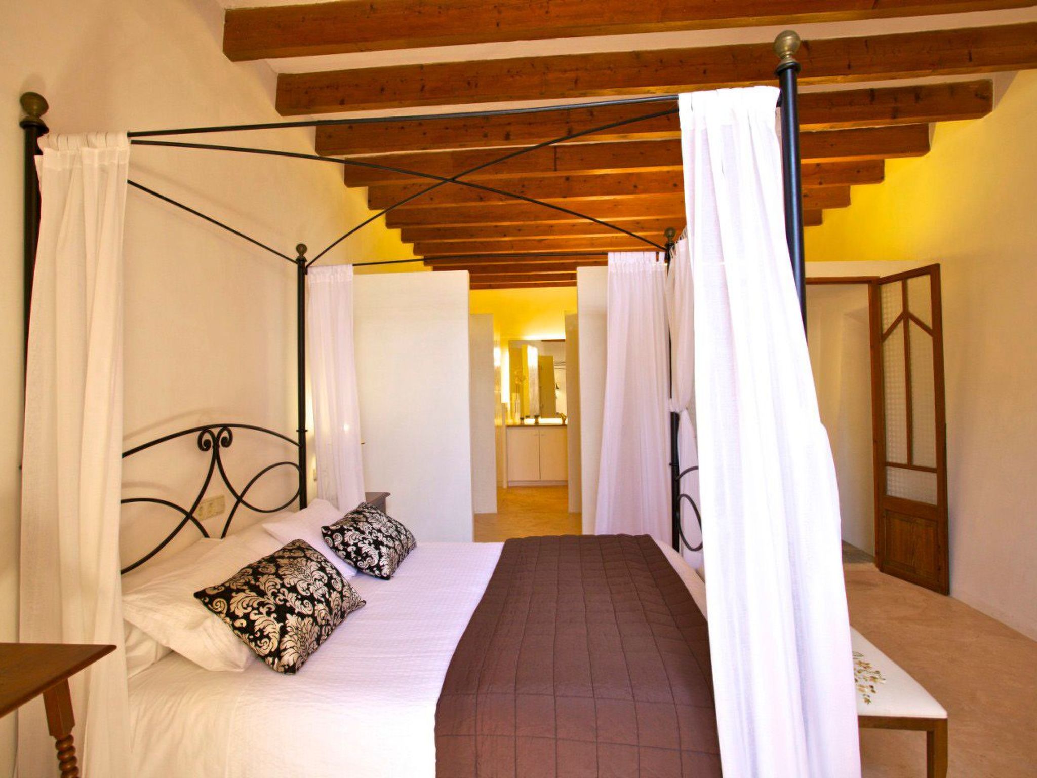 Luxuriöses Landhaus für 16 Personen mit Pool und Panoramablick - Drinnen