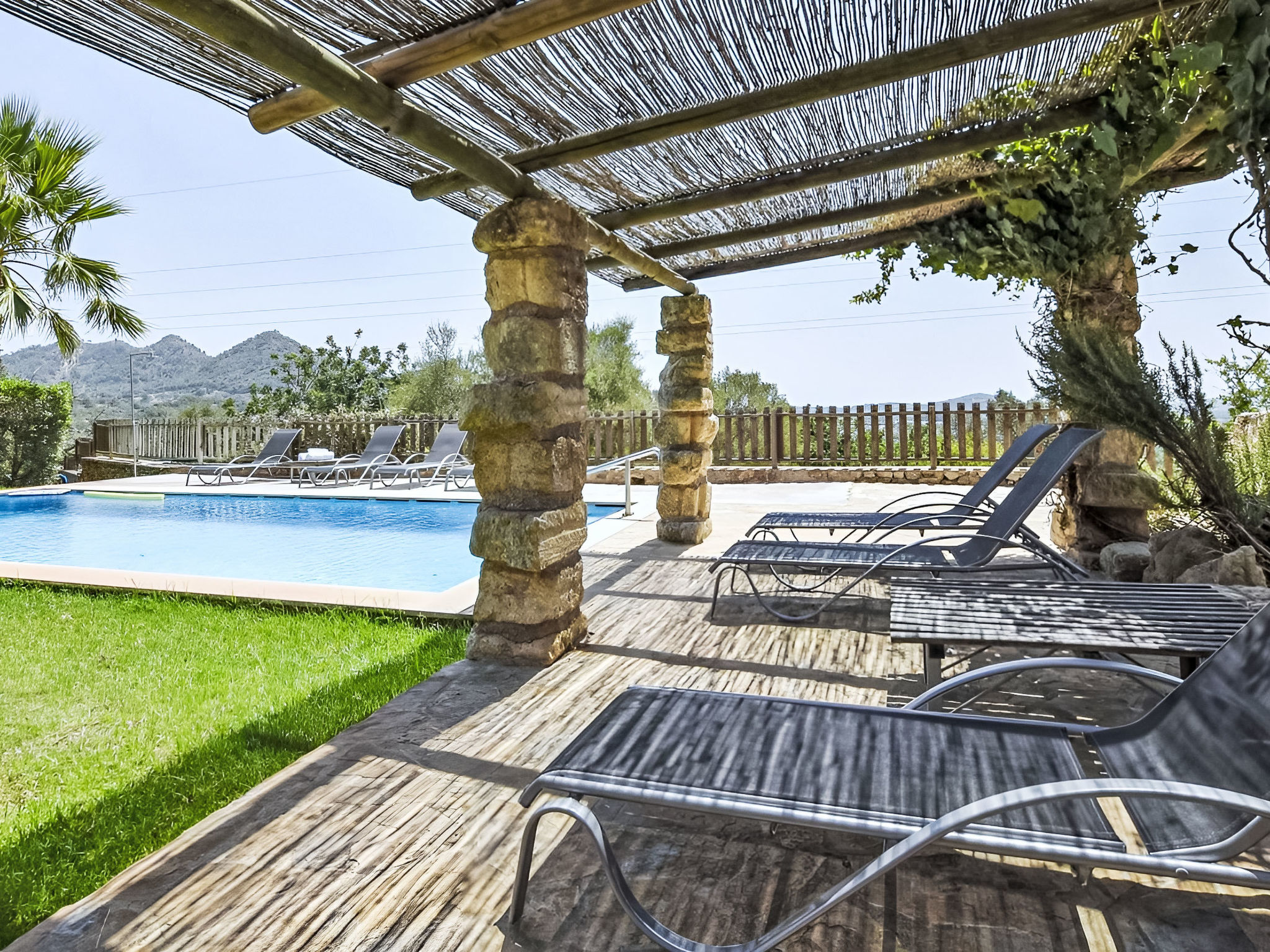 Beeindruckende Finca mit Pool und Klimatisierung - Outside