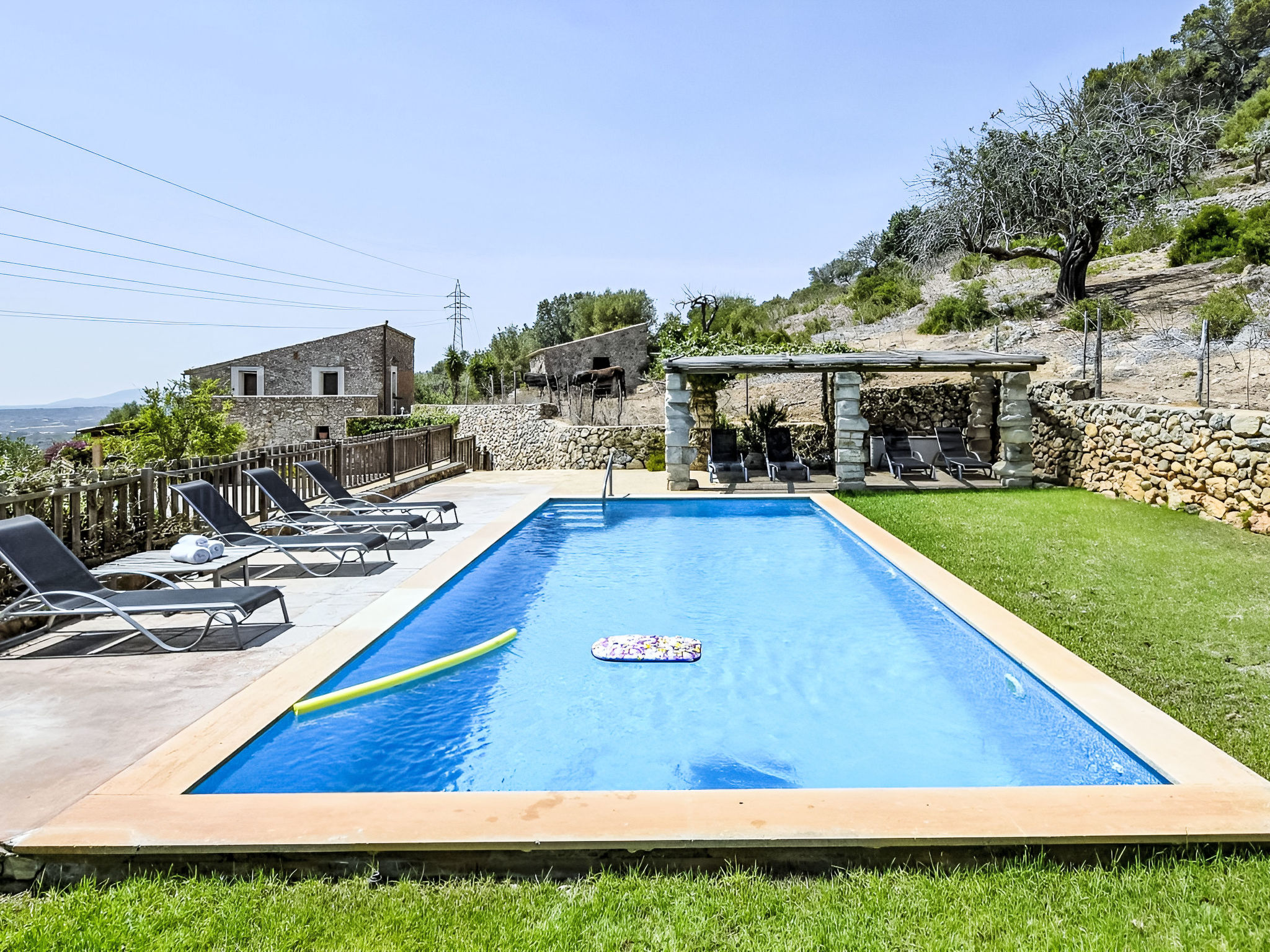 Beeindruckende Finca mit Pool und Klimatisierung - Outside