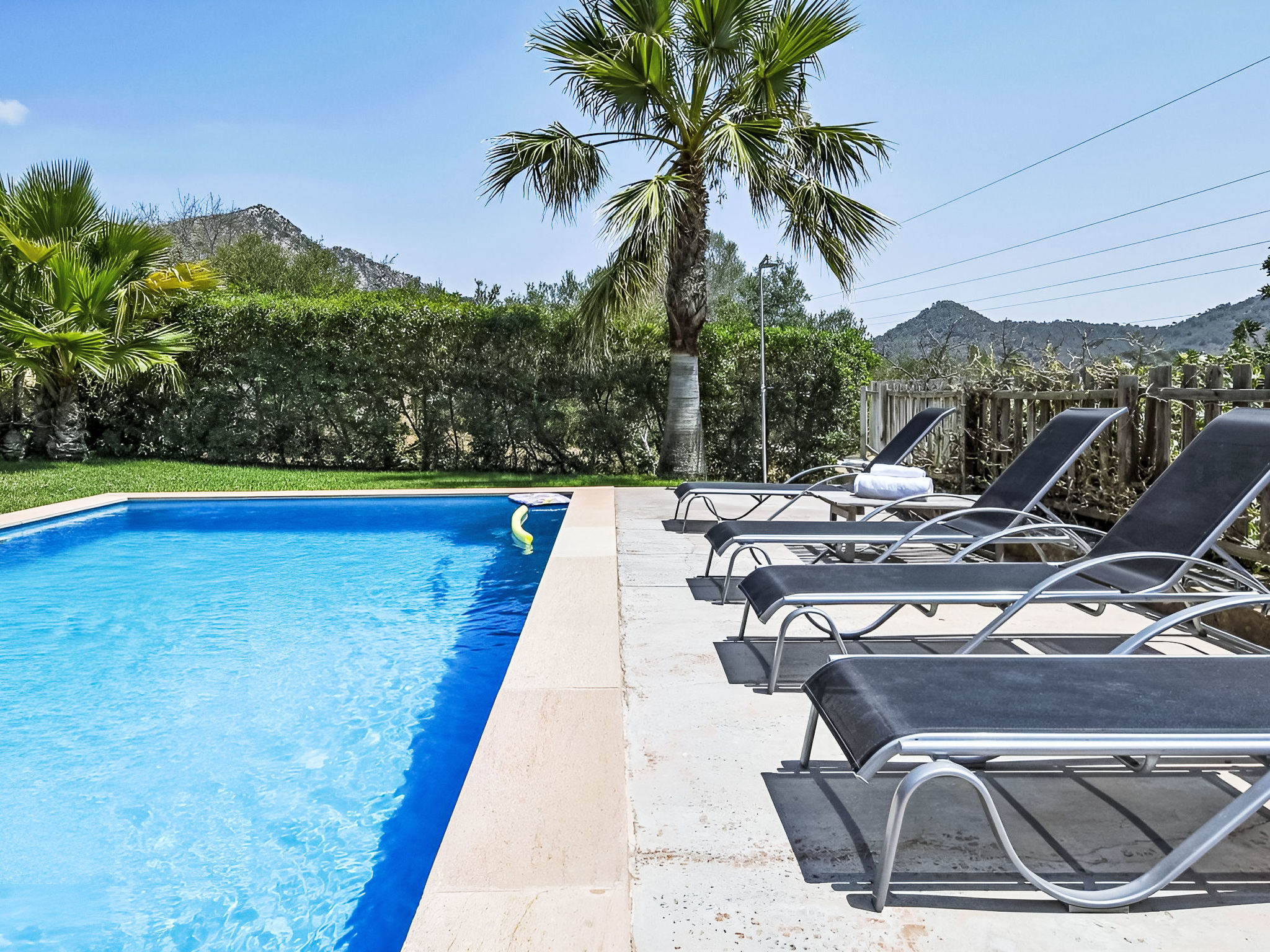 Beeindruckende Finca mit Pool und Klimatisierung - Outside
