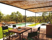 Vrijstaande finca met privézwembad op 7000m² grond bij Sant Llorenç - thumbnail 2