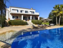 Ibizenkisches Haus mit Pool und Beachvolley-Blick